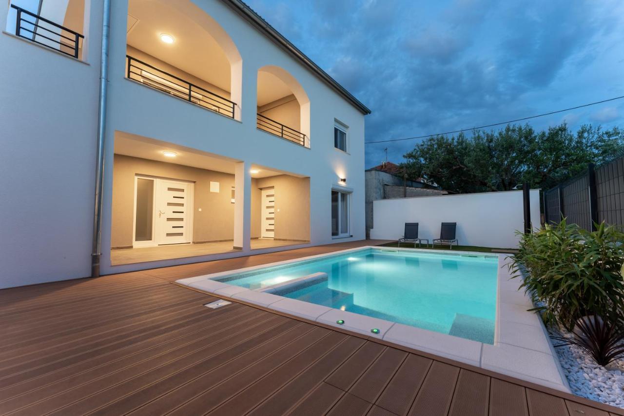 Bernie Apartments With A Pool Ζαντάρ Εξωτερικό φωτογραφία