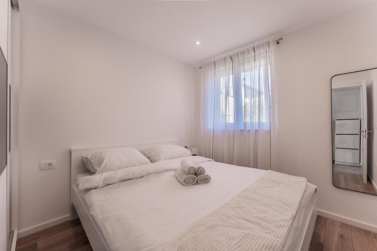 Bernie Apartments With A Pool Ζαντάρ Εξωτερικό φωτογραφία