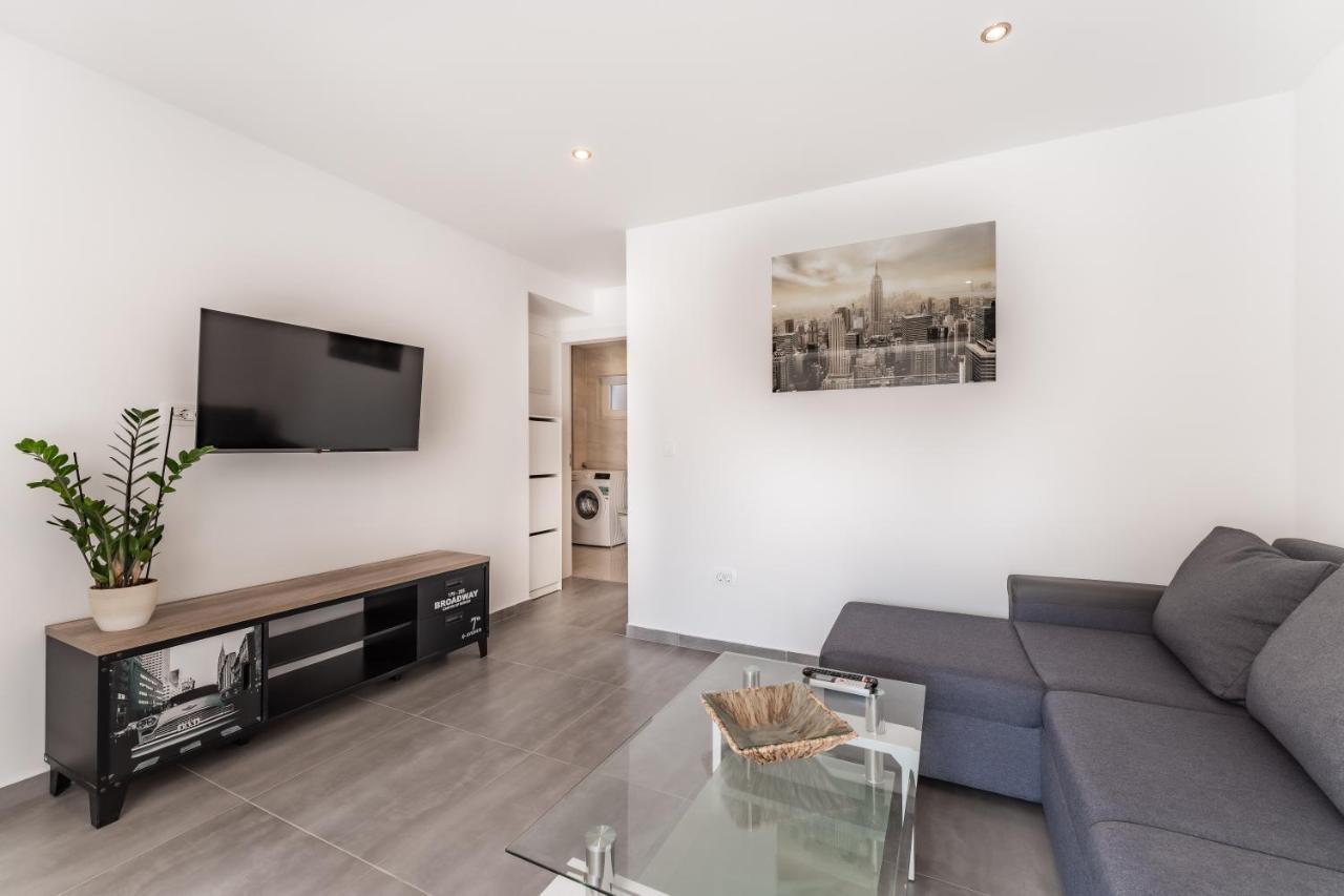 Bernie Apartments With A Pool Ζαντάρ Εξωτερικό φωτογραφία