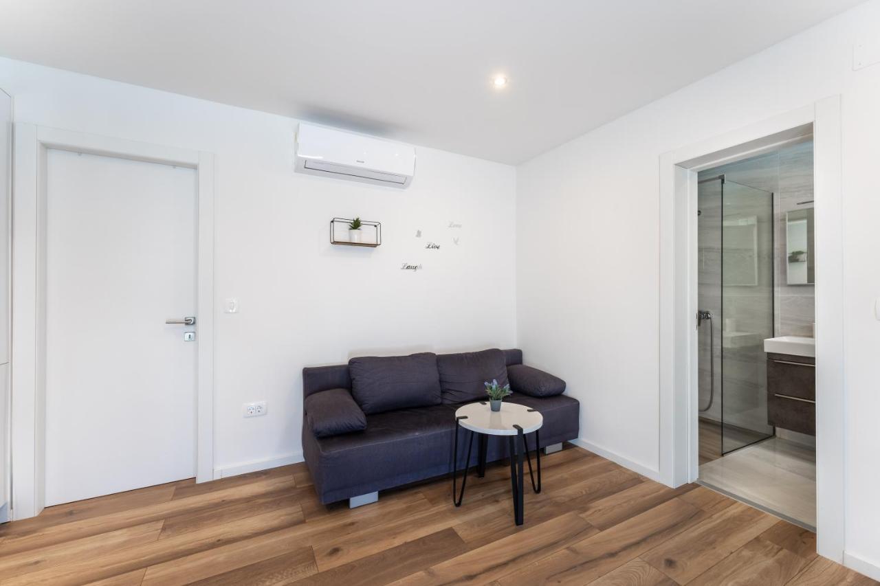 Bernie Apartments With A Pool Ζαντάρ Εξωτερικό φωτογραφία