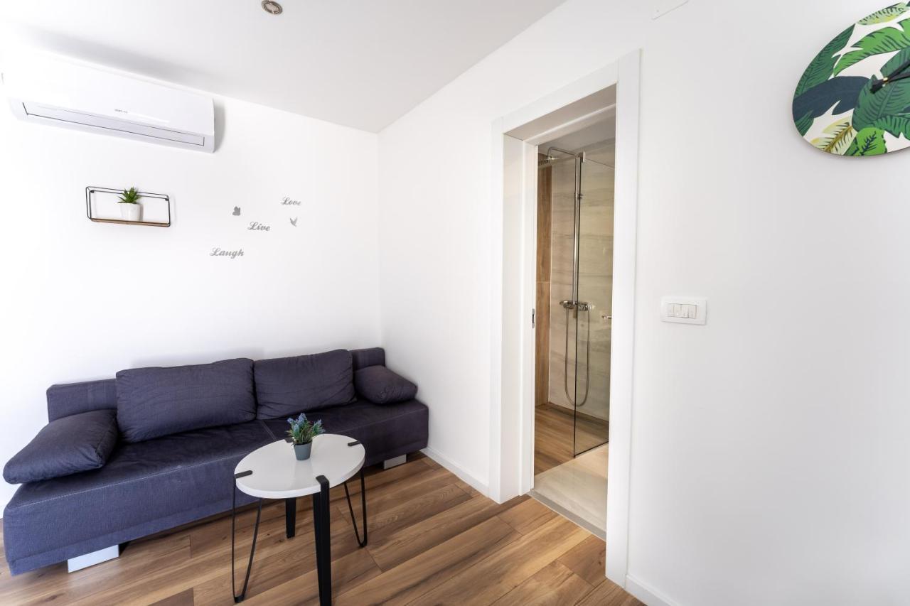 Bernie Apartments With A Pool Ζαντάρ Εξωτερικό φωτογραφία