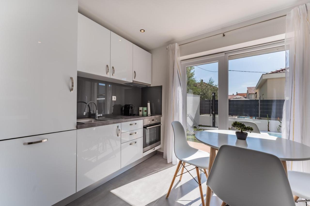 Bernie Apartments With A Pool Ζαντάρ Εξωτερικό φωτογραφία